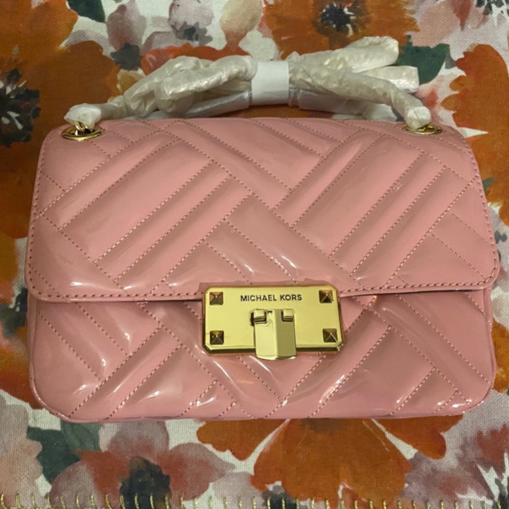 SOLD: Michael Kors Peyton Vivianne Gold Chain Crossbody Purse in Pink